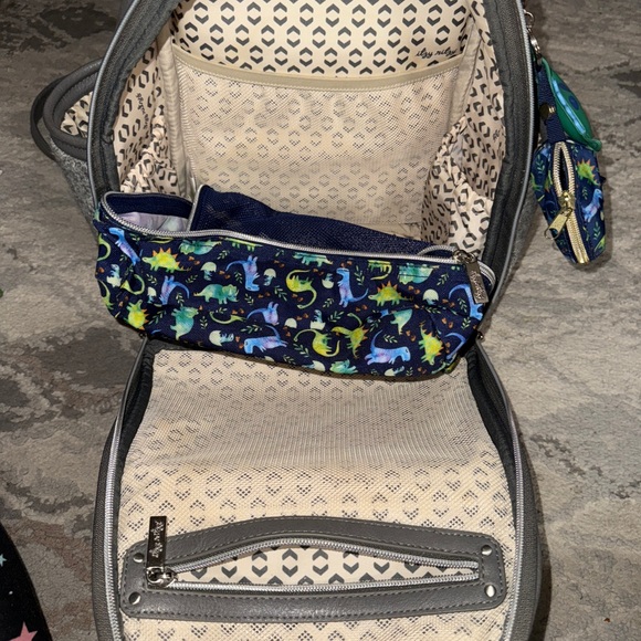 Gray Itzy Ritzy mini diaper bag - Picture 6 of 7